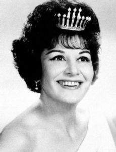 Lucine Amara