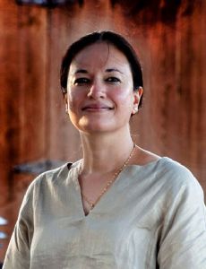 Nyla Ali Khan