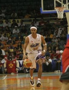 Arwind Santos
