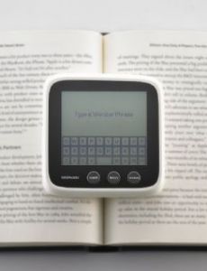 WikiReader