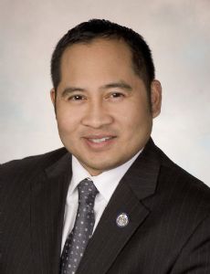 Ron Villanueva