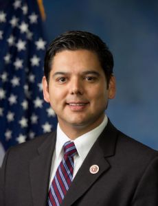 Raul Ruiz (politician)