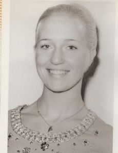 Jean Scott (figure skater)