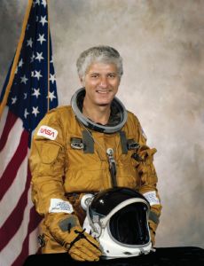 Henry Hartsfield