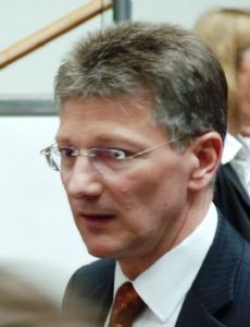 Elmar Degenhart
