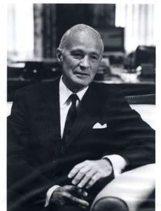 Alfred Hayes (banker)
