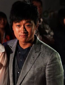 Dawei Tong
