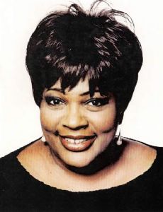 Jocelyn Brown - FamousFix.com