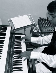 Gifton Elias
