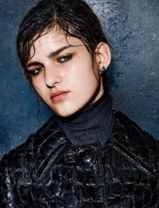 Astrid Holler