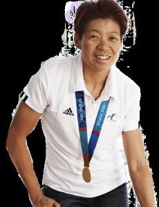 Lindy Hou