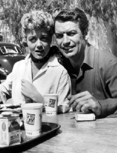Dorothy Malone and Richard Egan