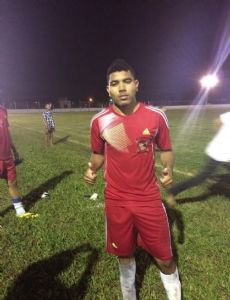 Luis Torres (footballer)