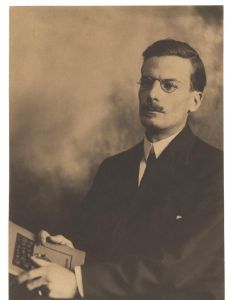 Kenneth Hayes Miller
