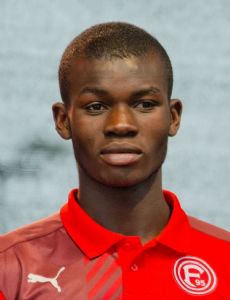 Ihlas Bebou