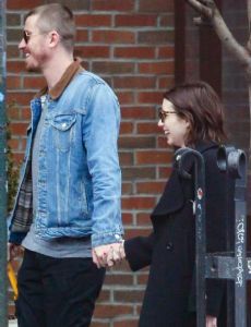 Emma Roberts and Garrett Hedlund