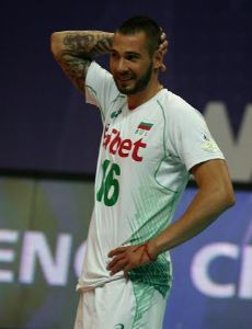 Vladislav Ivanov (volleyball)