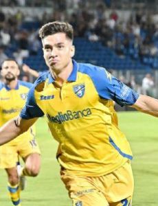 Luca Moro (footballer)