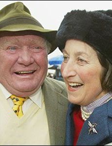 Terry Biddlecombe and Henrietta Knight (racehorse trainer)