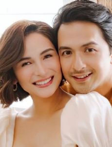 Dennis Trillo and Jennylyn Mercado