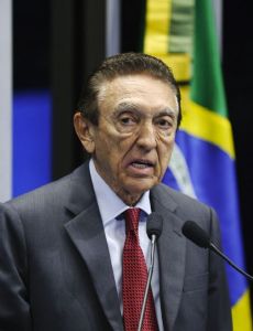 Edison Lobão