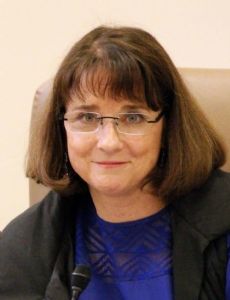 Lora Reinbold