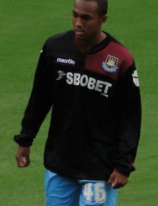 Robert Hall (footballer)