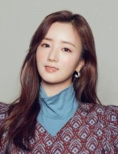 Yoon Bo-mi