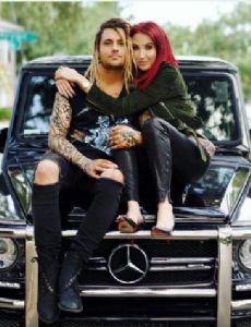 Jaclyn Hill and Jon Hill (husband)