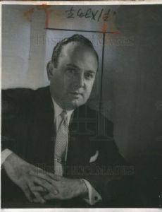 Robert Thom
