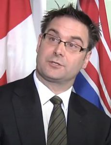 Don McRae (politician)
