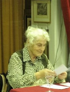 Neža Maurer