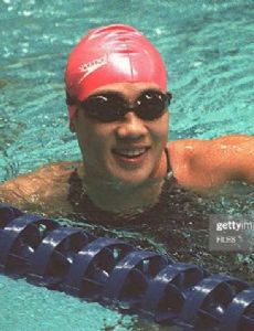 Lü Bin (swimmer)