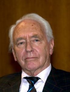 Wolf Schneider