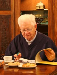 Oktay Sinanoğlu