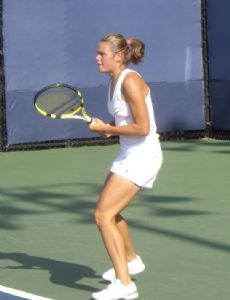 Karin Knapp