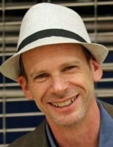 Allan Woodrow (author)