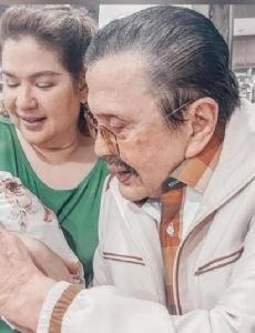 Joseph Estrada and Laarni Enriquez
