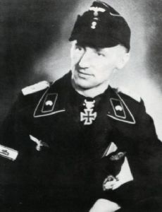 Paul Schulze (officer)