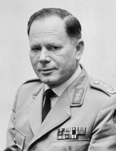 Josef Moll