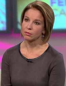 Márta Holló