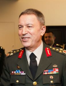 Hulusi Akar