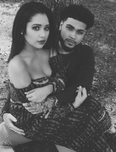 Jasmine Villegas and Ronnie Banks (i)