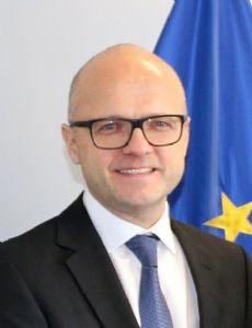 Vidar Helgesen