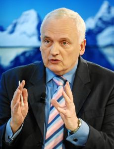 Nik Gowing