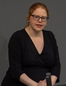 Katrin Helling-Plahr