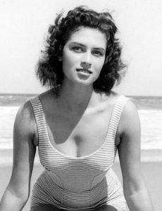 Gladys Zender