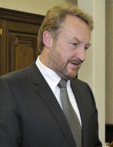 Bakir Izetbegović
