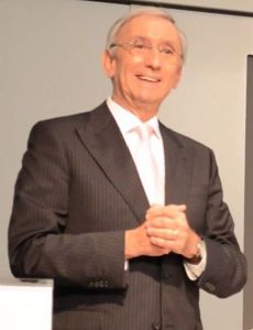 Júlio Isidro