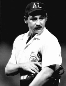 Jim Evans (umpire)